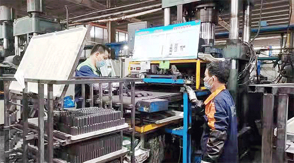 1699956265548803.gif 02.gif